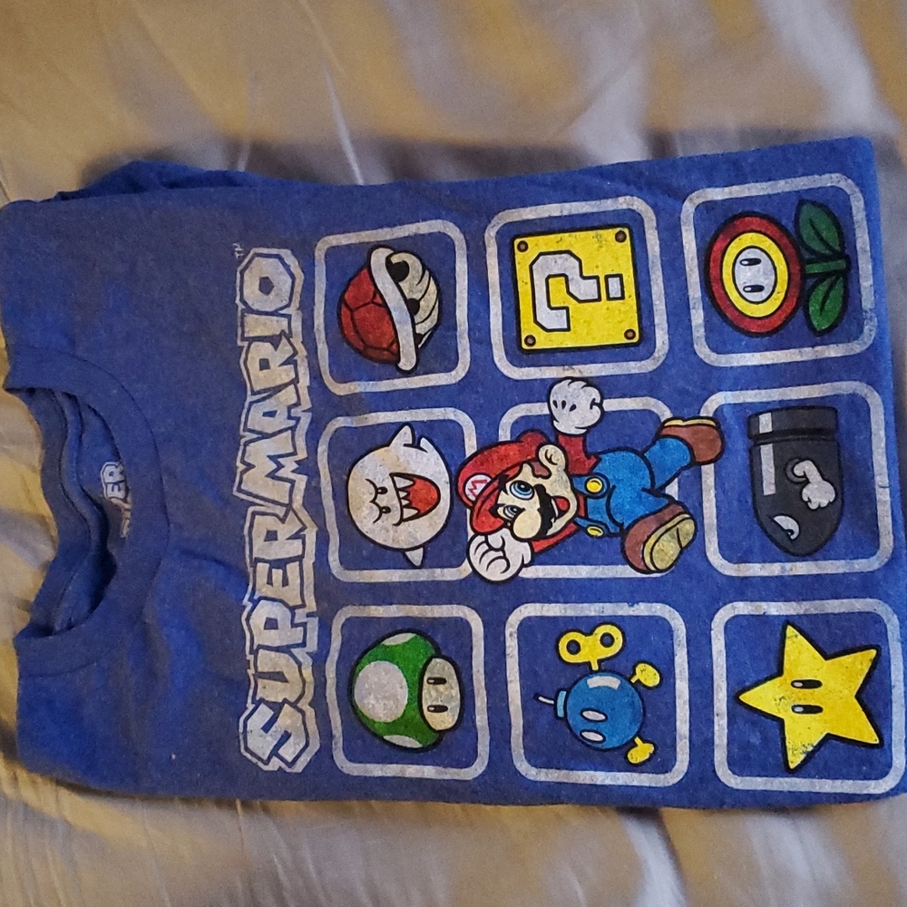 Short sleev graphic tee